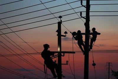 國(guó)網(wǎng)江西電力加快鄉(xiāng)村電氣化建設(shè)助推鄉(xiāng)村振興